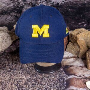 Michigan ball cap hat College University Excellent Adidas fitted size 8